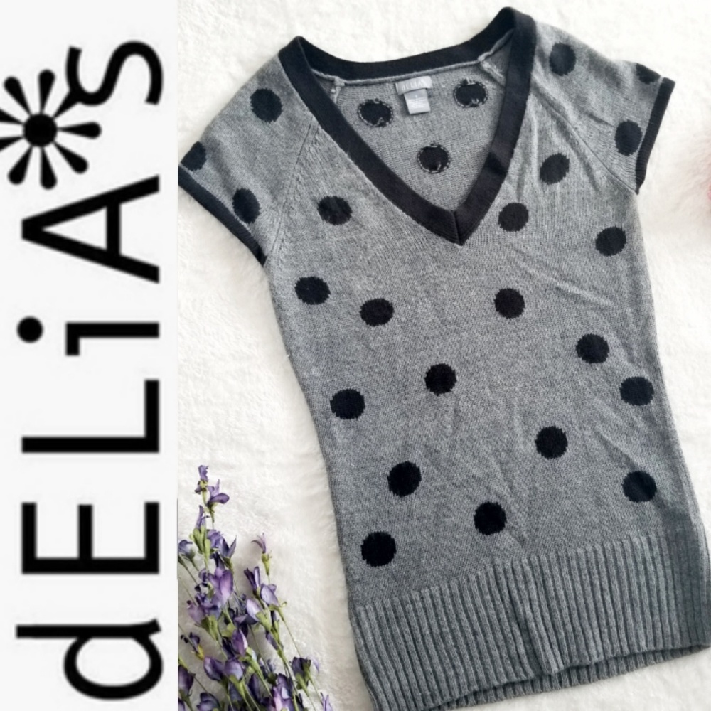 VINTAGE 2000s dELiA's Short Sleeve Sweater Shirt